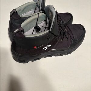 On Running Men's Black Hiking Shoes